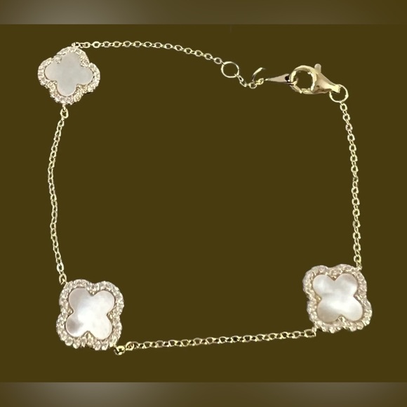 Rachel Zoe 14K Gold Plated Bracelet 4 Leaf Mother Of Pearl Cubic Zirconia  New - Picture 2 of 16